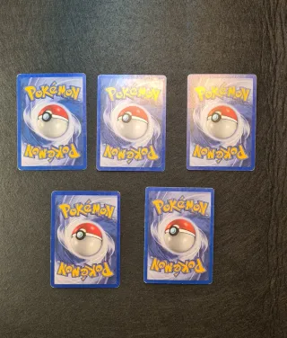 Lotto 21 Carte Pokémon Vintage - Set Fossil (2000)