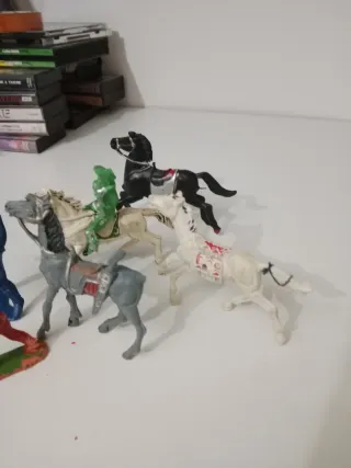 Lote figuras Comansi