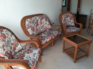 Tresillo de mimbre: 2 sillones + sofá