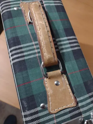 Maleta Vintage Años 40-50 Tartán Verde