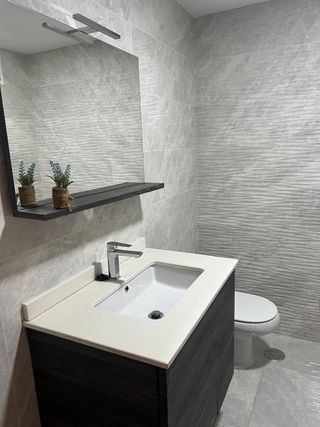 Se alquila piso en Linares