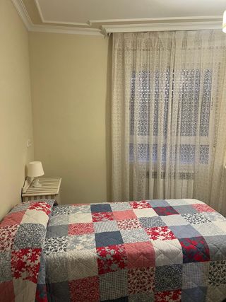 Se alquila piso en Linares