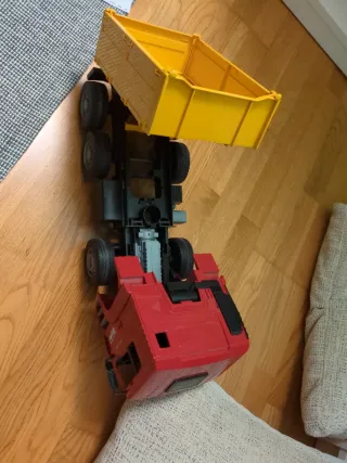 Camión Juguete Bruder Rojo