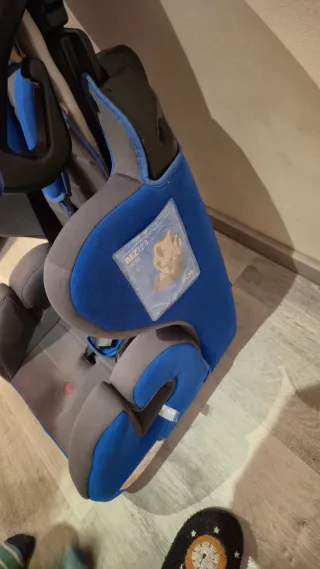 Silla de coche BQS azul y gris