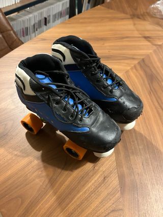 Patines hockey sobre ruedas. Talla 43