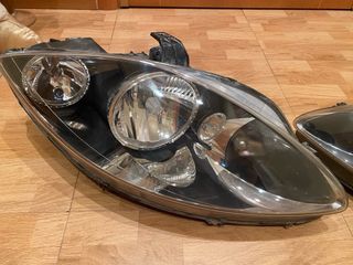 Faros SEAT Toledo (Izquierdo y Derecho)