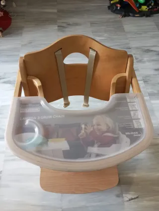 Conjunto trona evolutiva madera+cambiador Ikea