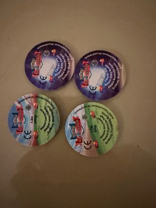 4 Tazos Pokémon Charizard Pikachu Onix