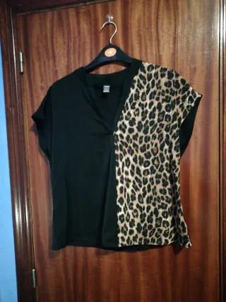 Blusa SHEIN Talla S Leopardo