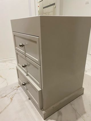 Escritorio y cajonera