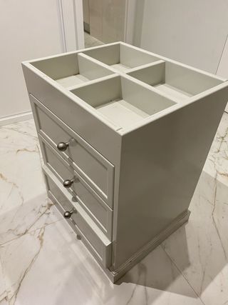 Escritorio y cajonera