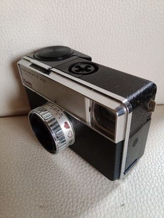 Cámara Kodak Instamatic 233