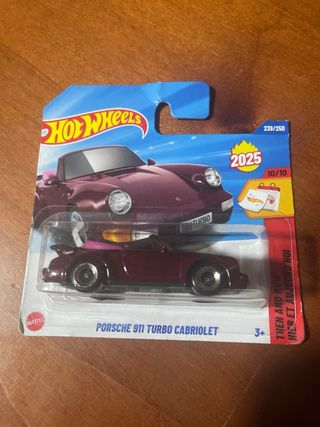 Hotwheels 5 autos: Ferrari, Porsche