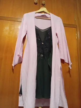 Picardías negro con sobre camisón rosa