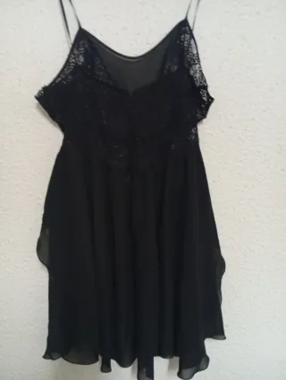 Picardías negro con sobre camisón rosa