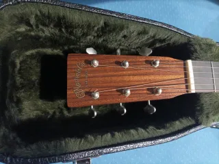 Guitarra Martin D18 Street Legend