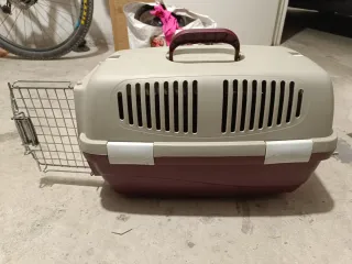 Transportín para gatos beige y rojo