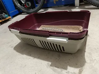 Transportín para gatos beige y rojo