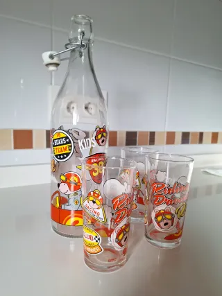 Botella vidrio con 3 vasos decorados