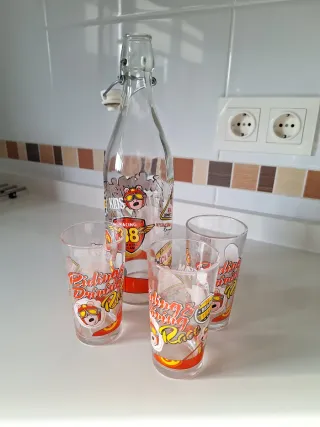 Botella vidrio con 3 vasos decorados