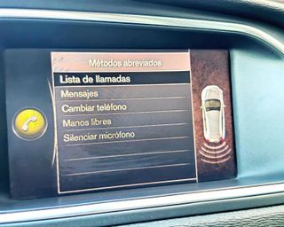 Volvo V40 Cross Country 2.0 D2 Momentum Auto