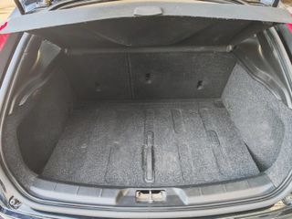 Volvo V40 Cross Country 2.0 D2 Momentum Auto