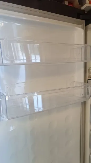 Congelador Vertical Samsung RZ80FHIS