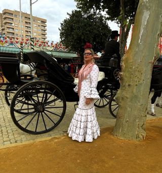 Traje Flamenca Lunares Volantes 100€