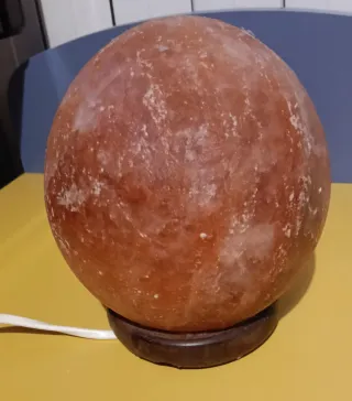 Lámpara de sal esfera piedra natural