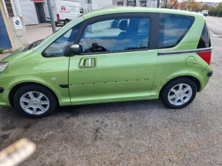 Peugeot 107 2005