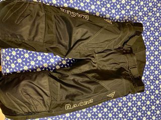 Pantalón de moto hombre Racer talla XL.