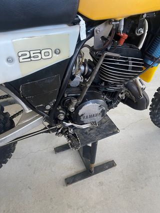 Yamaha 250 y 500 Motocross Clásica 1981.