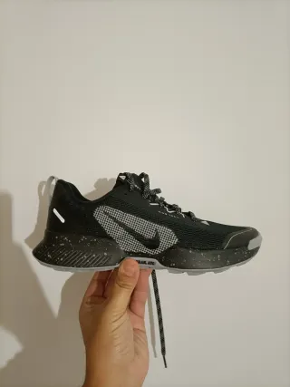 T39 Nike Juniper Trail 3 Negro/Gris
