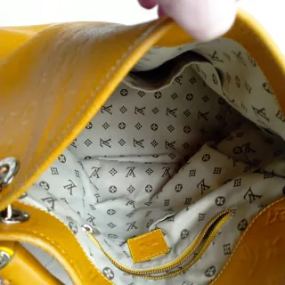 Borsa in pelle color senape Louis Vuitton