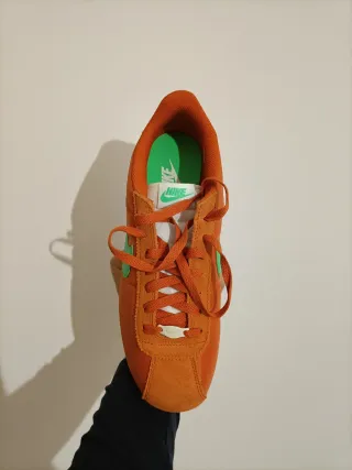T42,5 Nike Cortez TXT Naranja/Verde