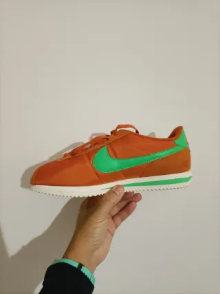 T42,5 Nike Cortez TXT Naranja/Verde