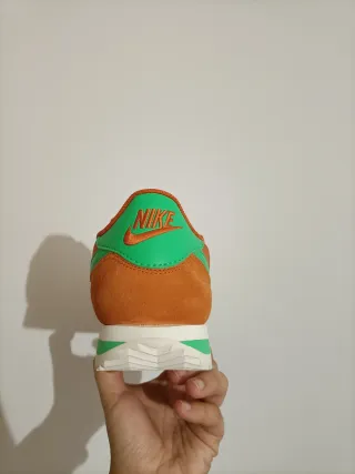 T42,5 Nike Cortez TXT Naranja/Verde