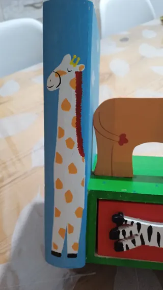 Sujeta libros infantil