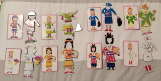 Libro de Imanes Janod Muñeca y Ropa