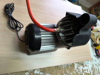 Compresor Sagola sin aceite con máscara y filtro