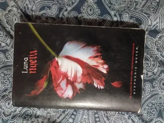 Luna nueva (Saga Crepúsculo 2)