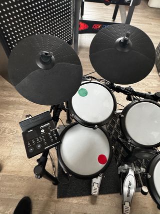 Batería Electrónica Alesis Nitro Max