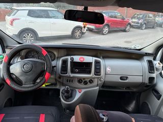 Opel Vivaro 2006