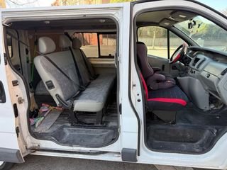 Opel Vivaro 2006