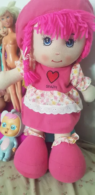 Lote de muñecas variadas