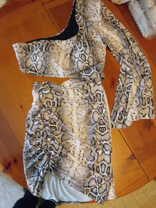 Vestido estampado serpiente
