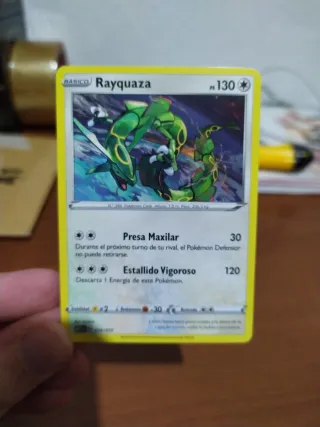 Carta Pokémon Rayquaza Básico 130 HP
