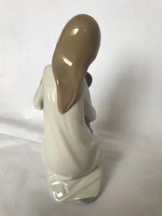 Figura Nao Lladró Niña con Oso de peluche