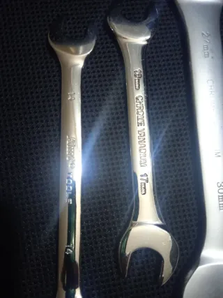 Juego de llaves de herramientas