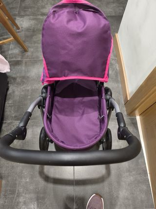 Cochecito de muñecas manejable